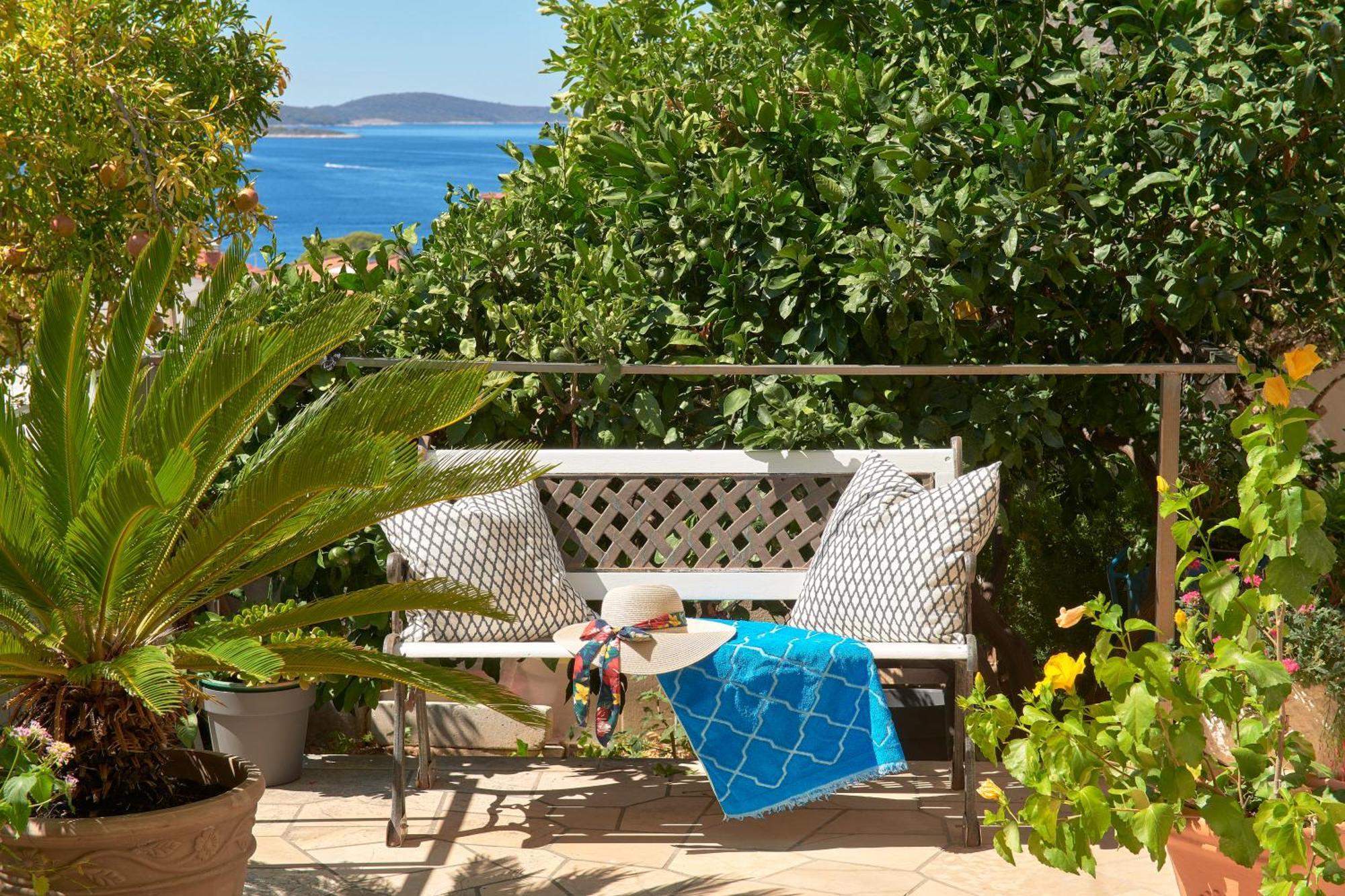 Oasis Hvar Town